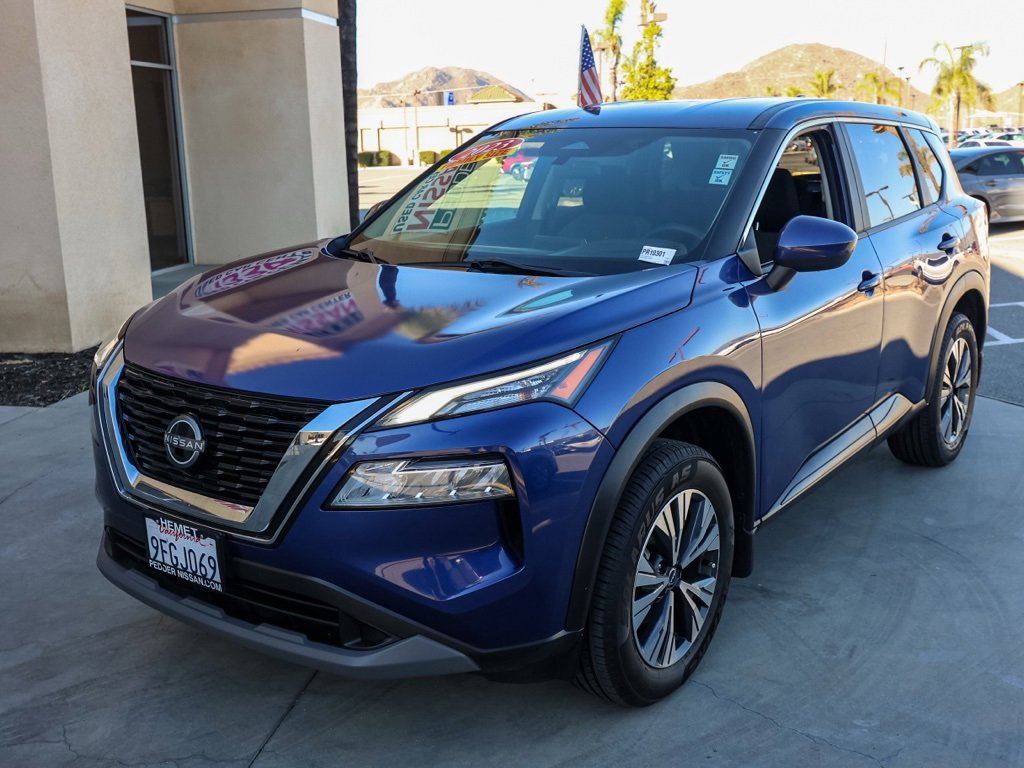 Used 2023 Nissan Rogue SV image 8