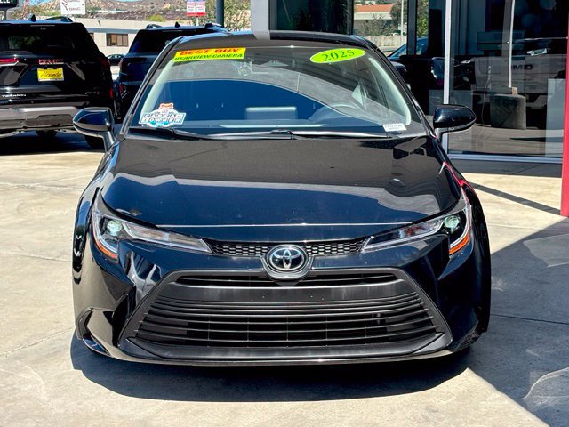 Used 2025 Toyota Corolla LE FWD image 8
