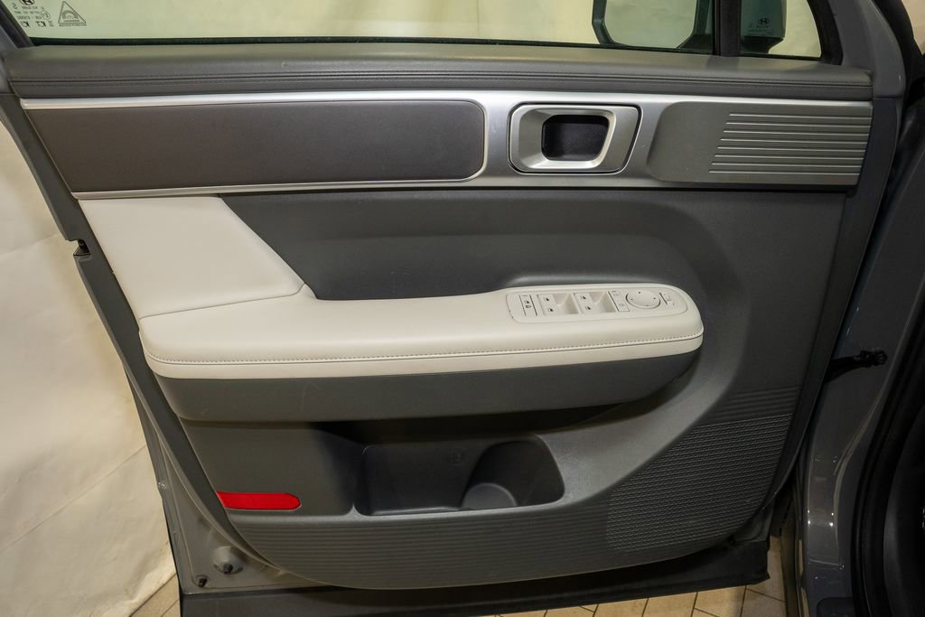 Used 2024 Hyundai Santa Fe SEL image 13