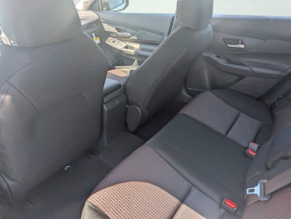 Used 2026 Nissan Sentra SR w/ SR All Weather Package FWD image 31