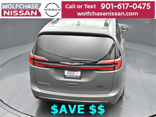 Used 2022 Chrysler Pacifica Touring-L image 31