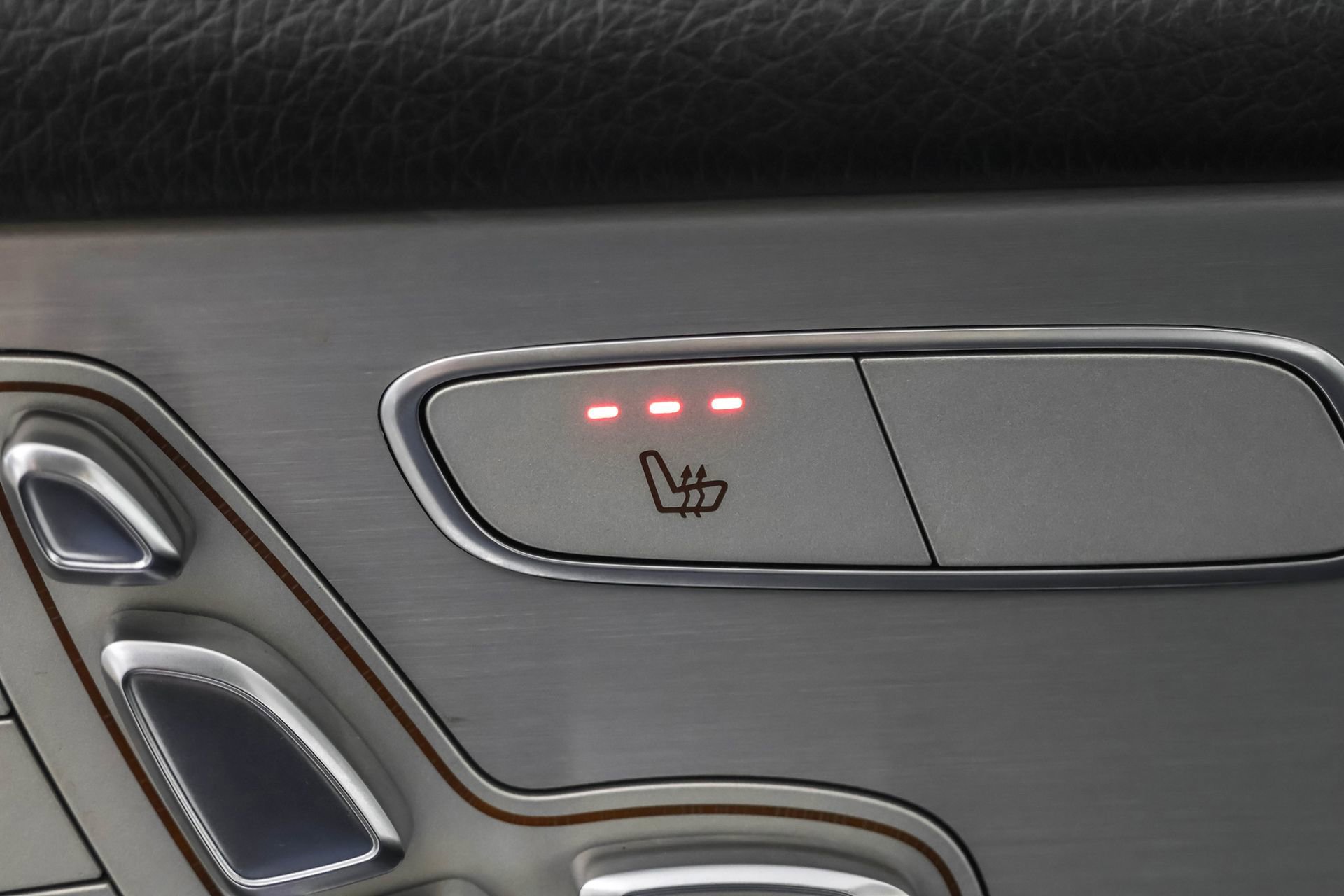 Used 2020 Mercedes-Benz GLC 300 4MATIC image 8