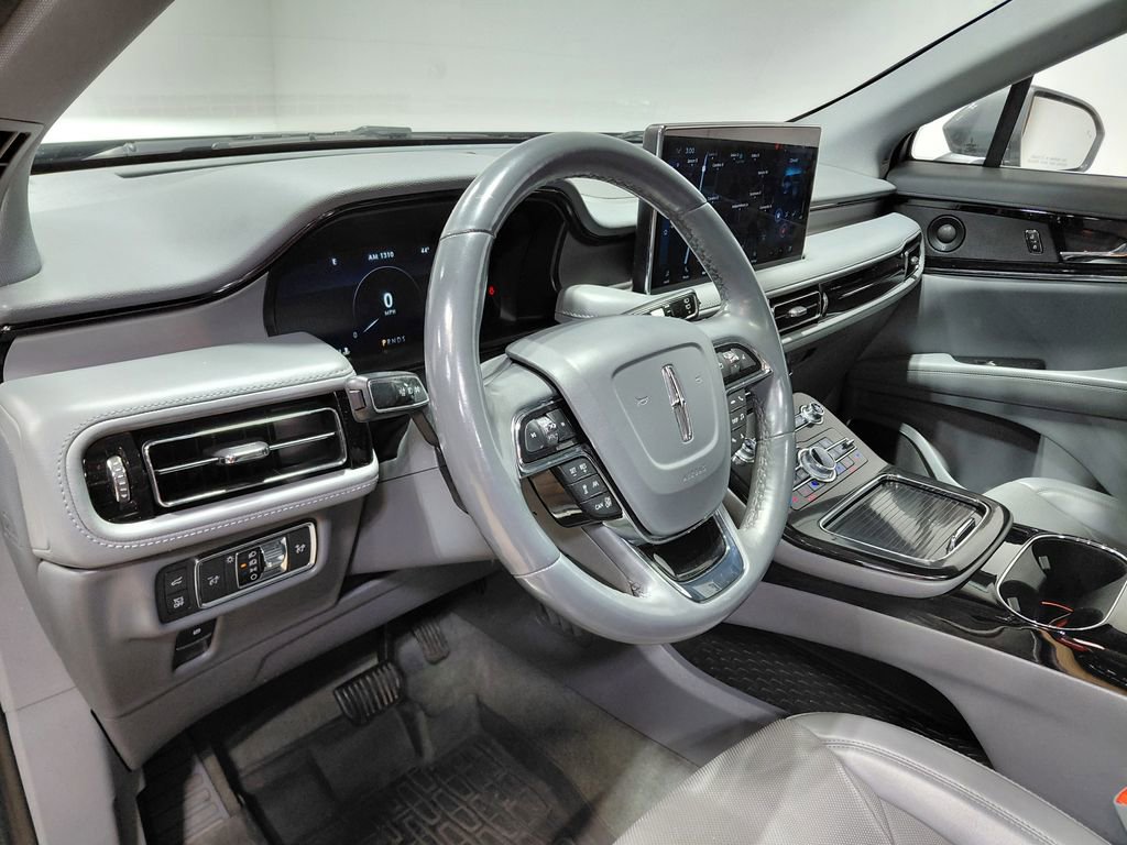 Used 2022 Lincoln Nautilus Reserve w/ Equipment Group 201A AWD/4WD image 27