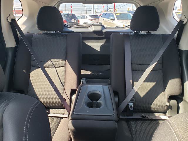 Used 2018 Nissan Rogue SV w/ Sun & Sound Touring Package AWD/4WD image 14