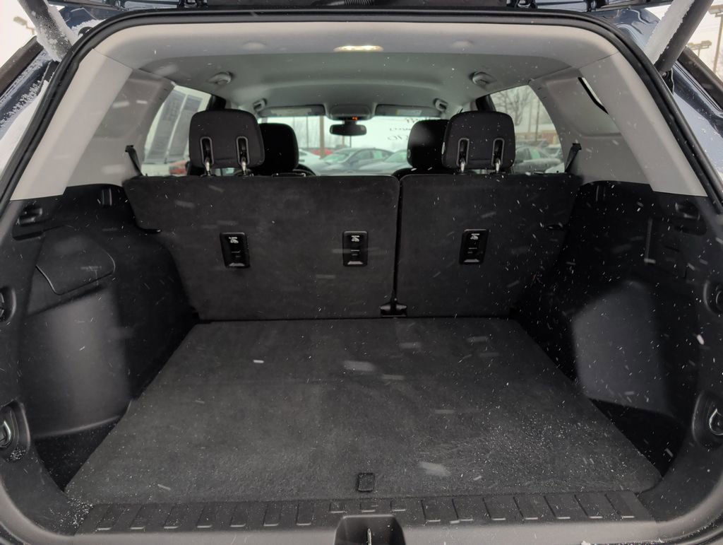 Used 2018 GMC Terrain SLE w/ Driver Convenience Package image 19