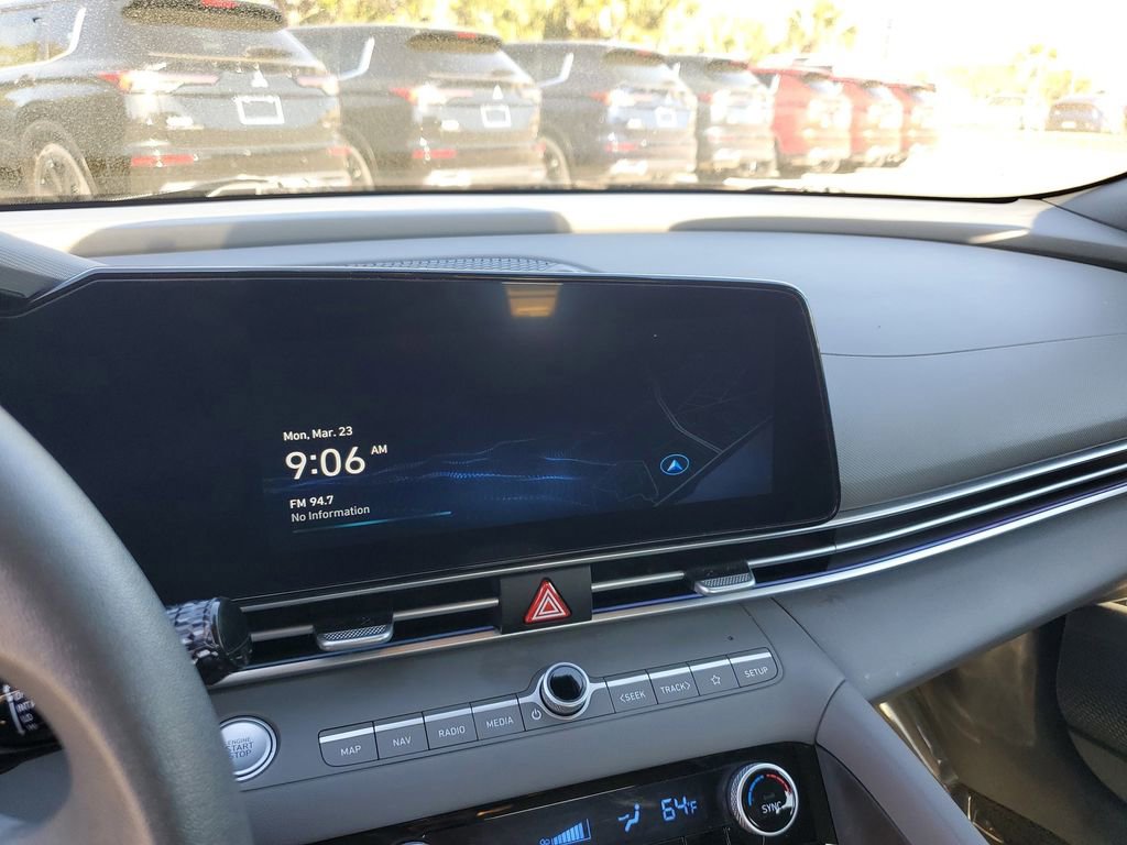 Used 2024 Hyundai Elantra SEL FWD image 24
