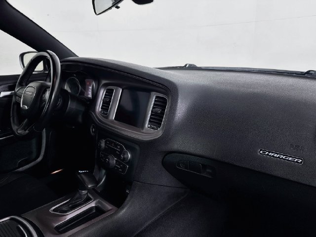 Used 2023 Dodge Charger SXT RWD image 27