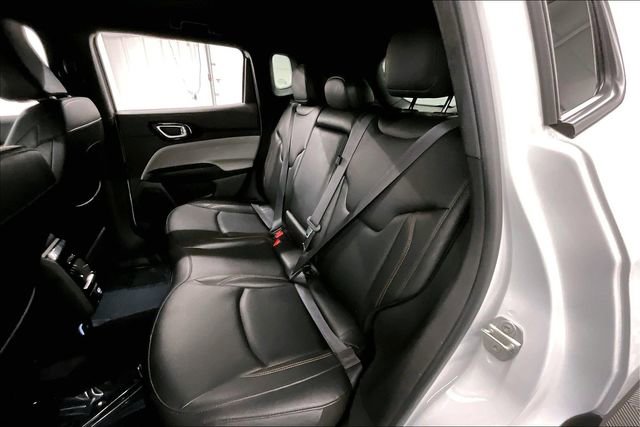 Used 2024 Jeep Compass Limited image 24