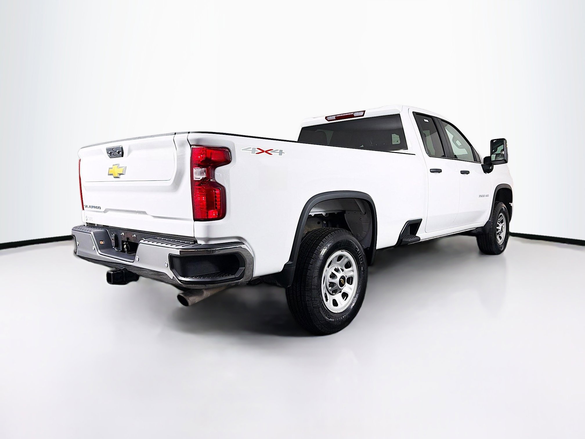 Used 2025 Chevrolet Silverado 3500 W/T image 8