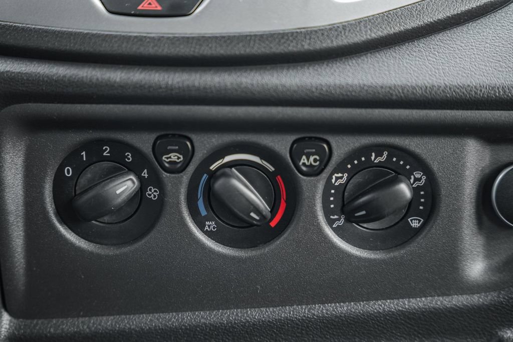 Used 2015 Ford Transit 350 XLT image 21