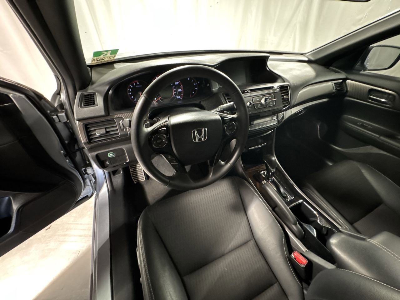 Used 2017 Honda Accord Sport image 15