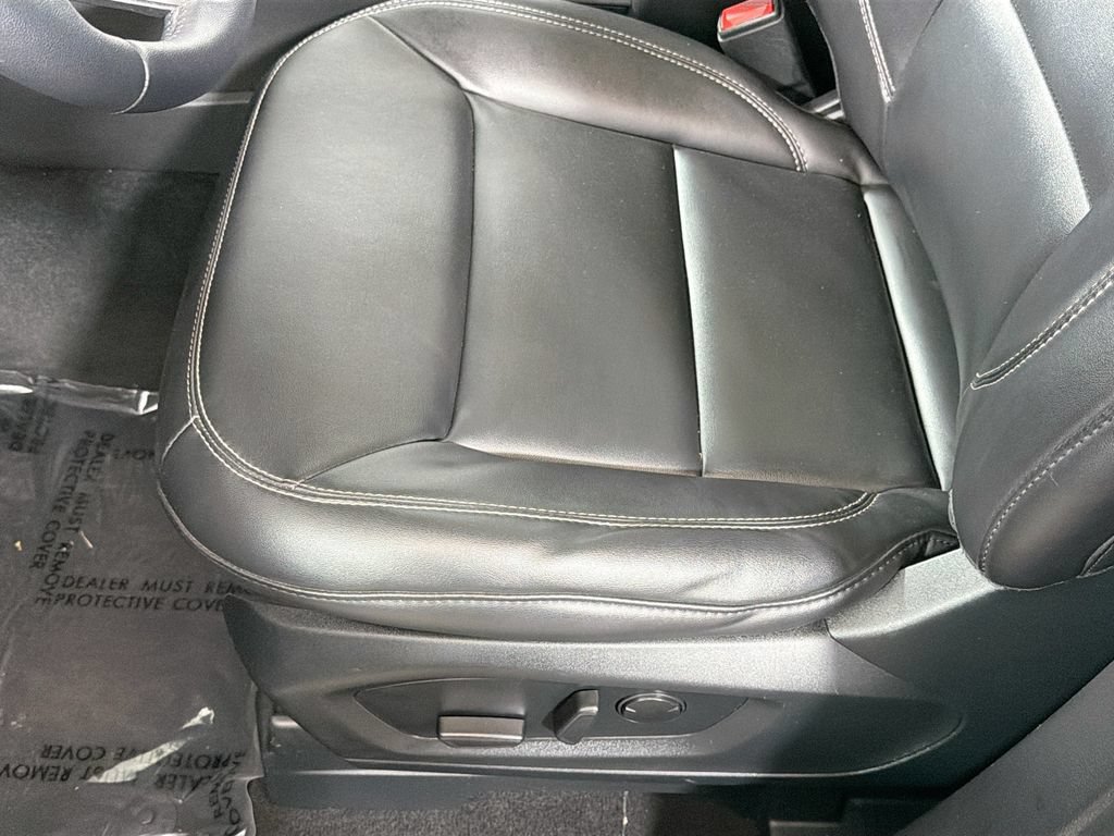 Used 2023 Ford Explorer XLT w/ Equipment Group 202A AWD/4WD image 20