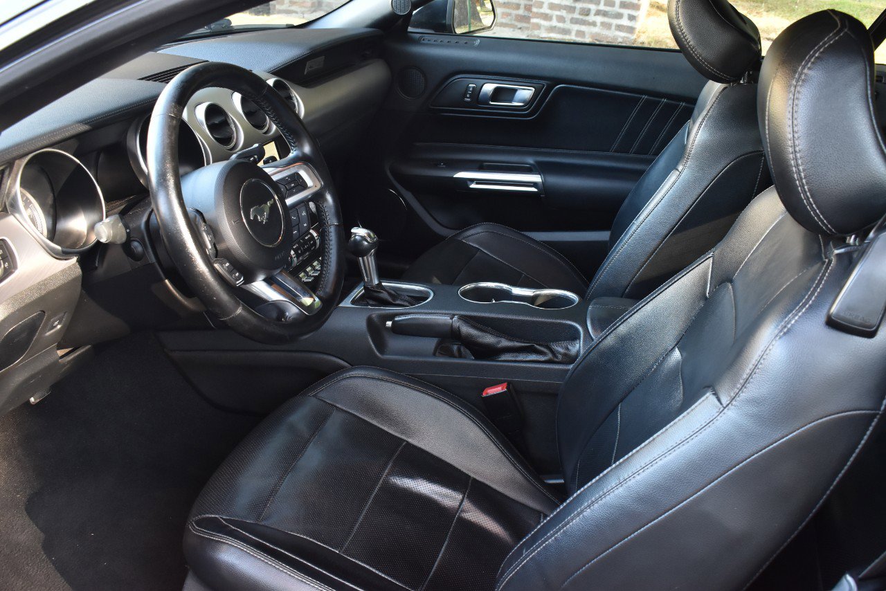 Used 2019 Ford Mustang Premium image 24