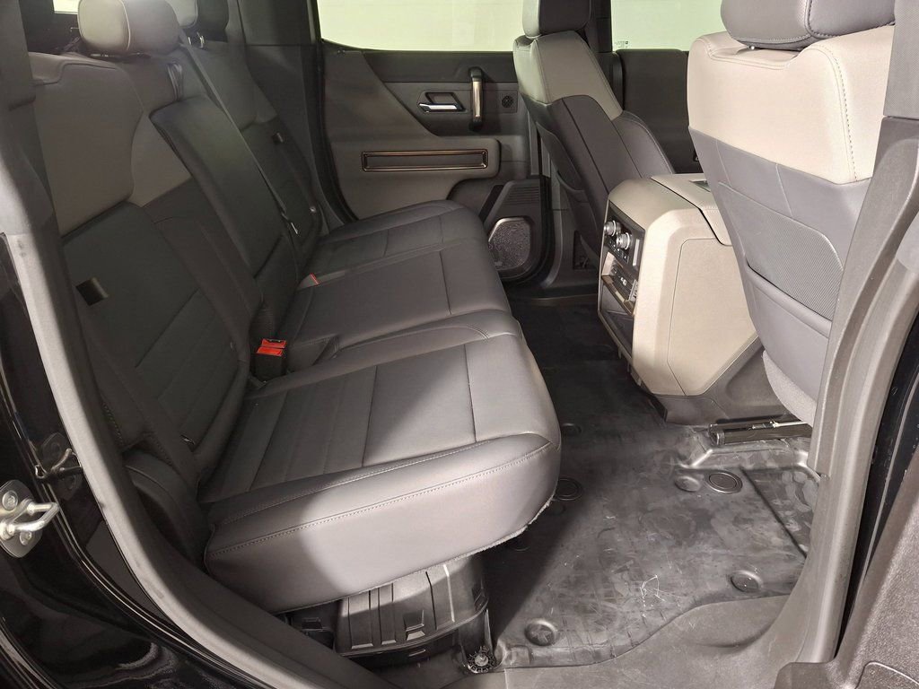 Used 2024 GMC Hummer EV 3X image 32