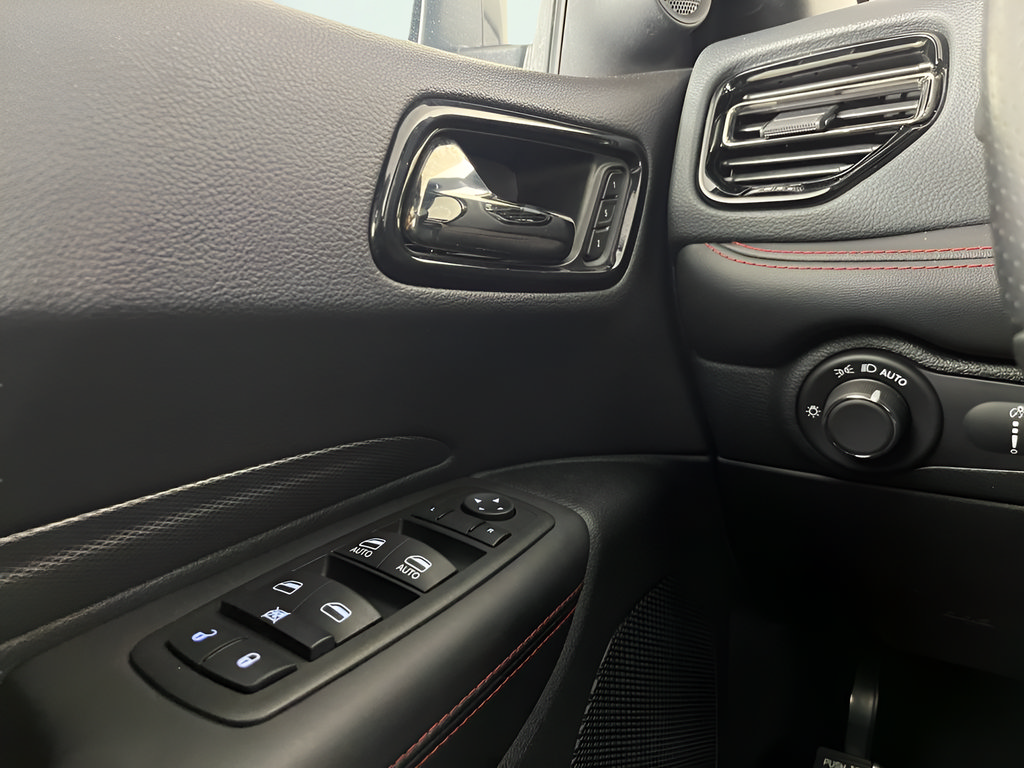 Used 2025 Dodge Durango R/T AWD/4WD image 24
