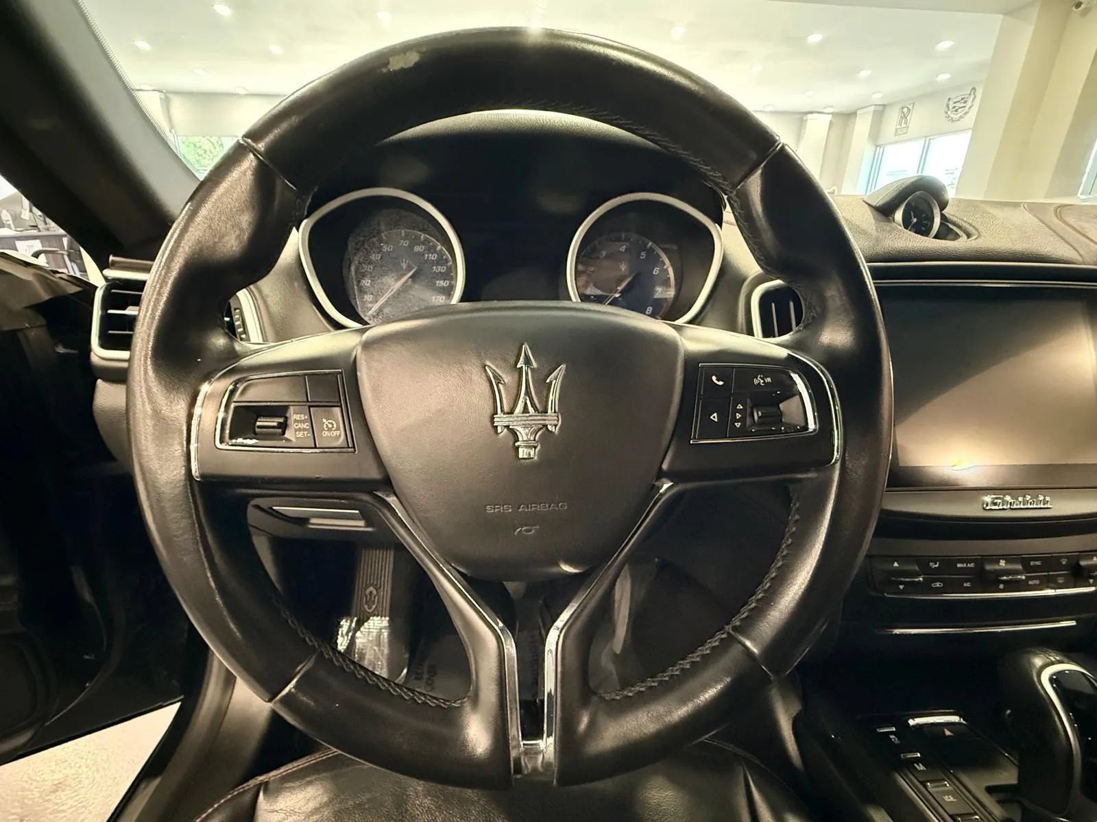 Used 2017 Maserati Ghibli RWD image 28