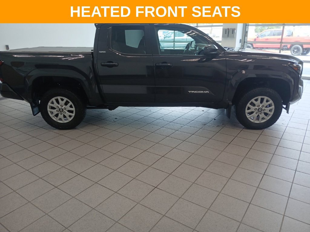 Used 2024 Toyota Tacoma SR5 AWD/4WD image 18