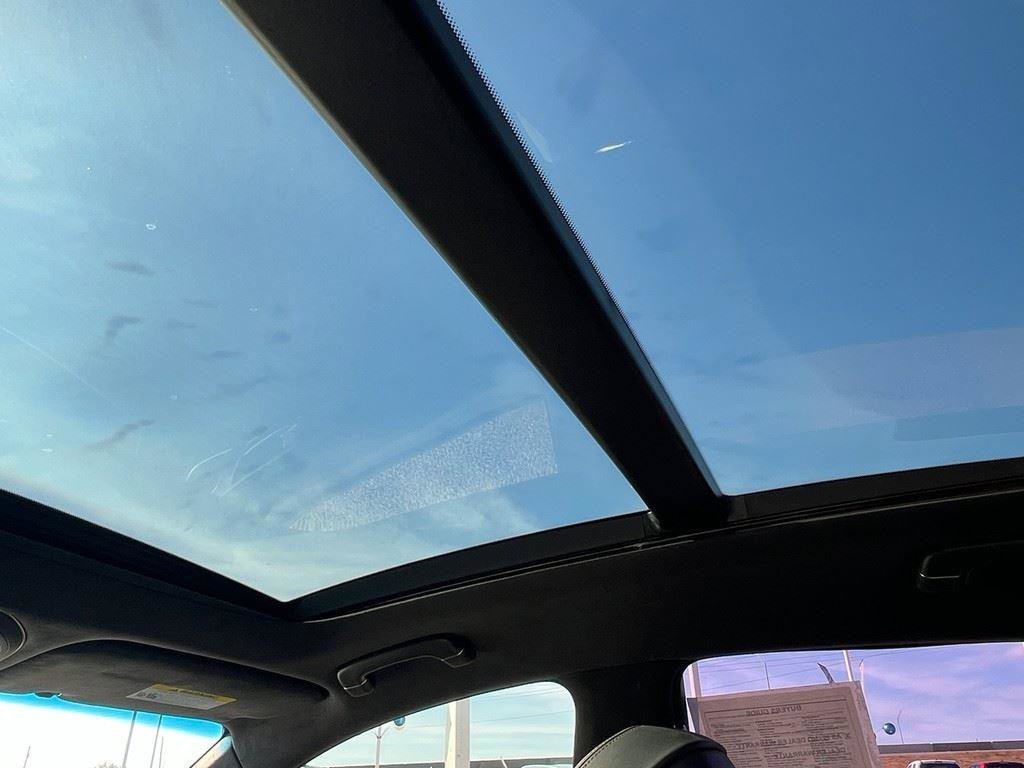 Used 2018 Genesis G80 3.3T Sport image 13