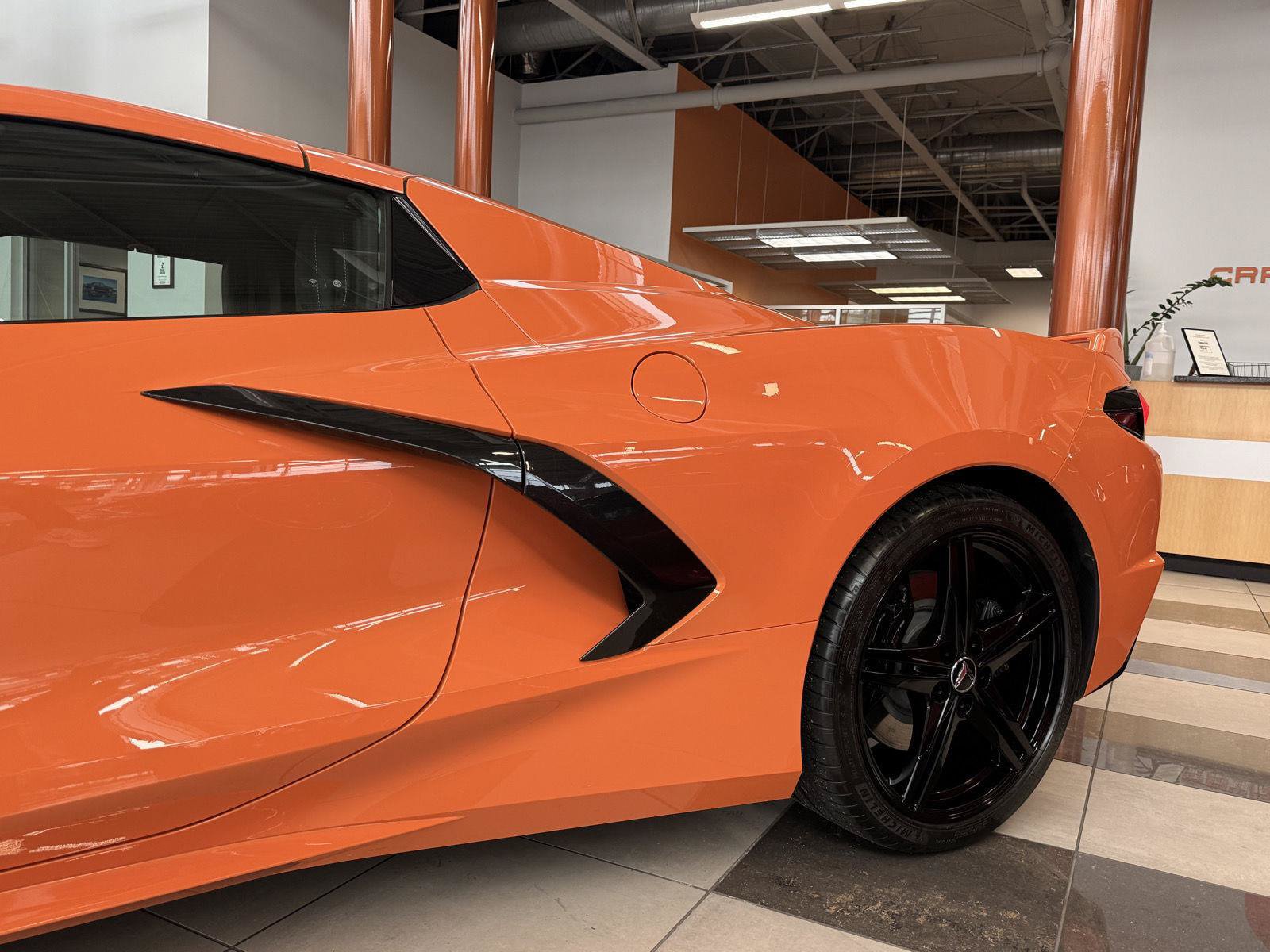 Used 2024 Chevrolet Corvette Stingray Preferred Conv w/ Z51 Performance Package RWD image 13