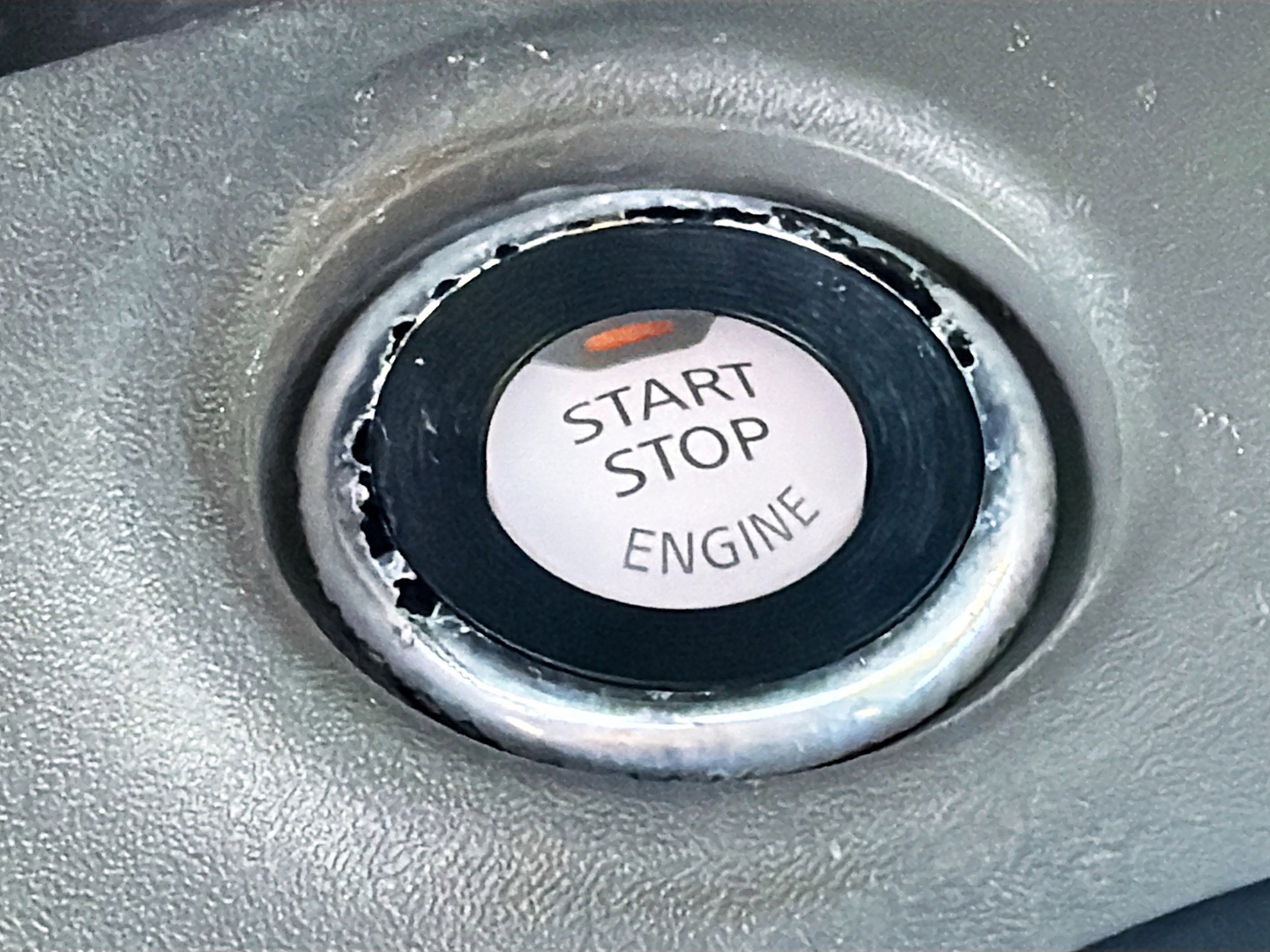 Used 2020 Nissan Frontier SV image 28