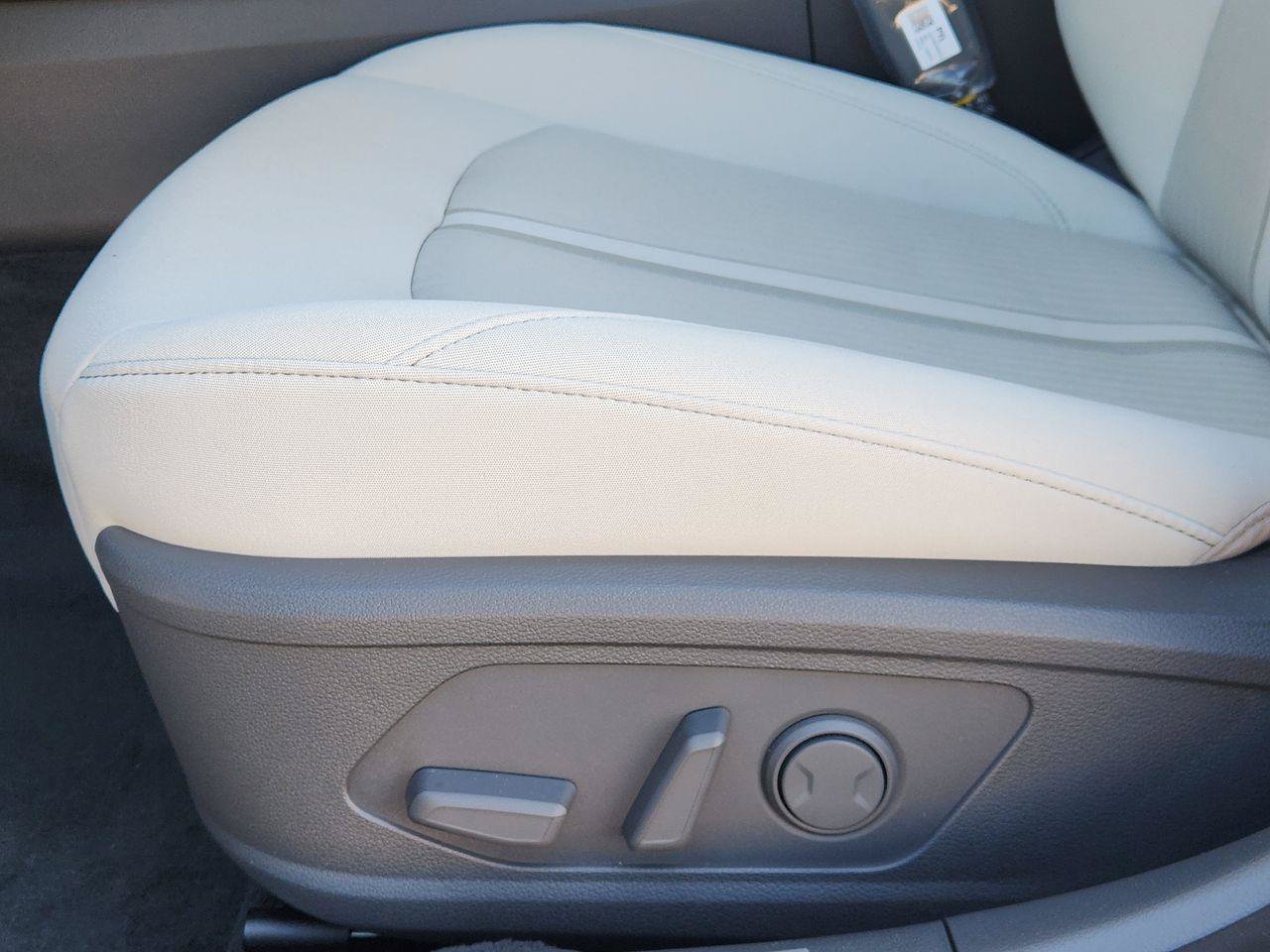 New 2026 Hyundai Sonata SEL FWD image 23