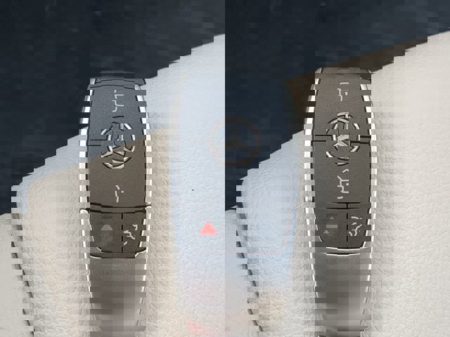 Used 2025 Mercedes-Benz GLA 250 image 26