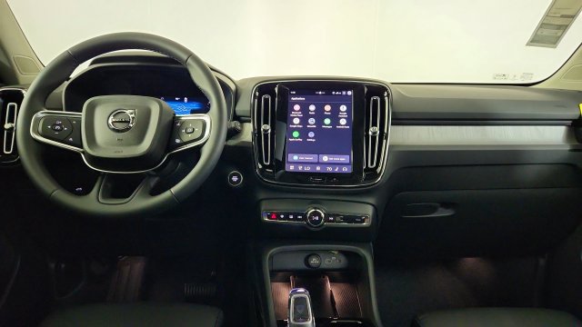 New 2026 Volvo XC40 B5 Plus w/ Protection Package Premier AWD/4WD image 26