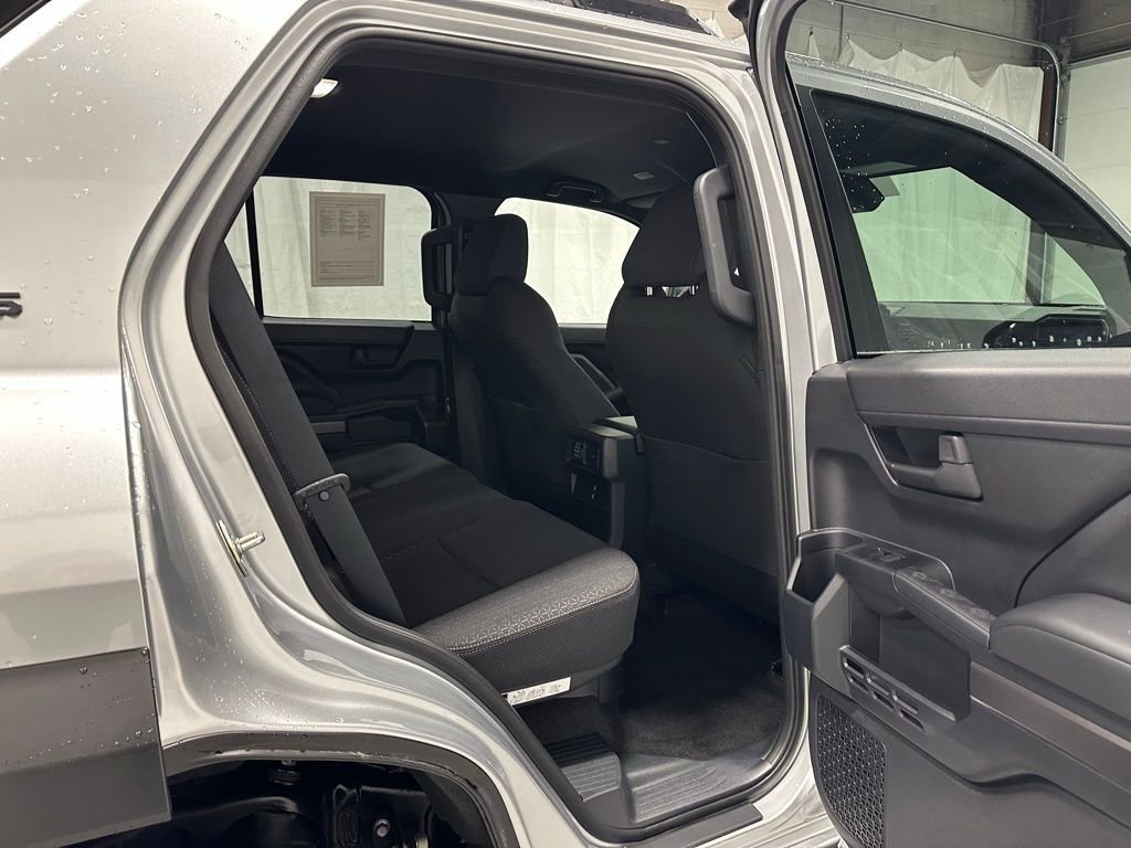 Used 2025 Toyota 4Runner SR5 image 51