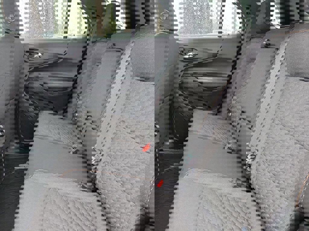 Used 2018 Chevrolet Equinox LT image 11