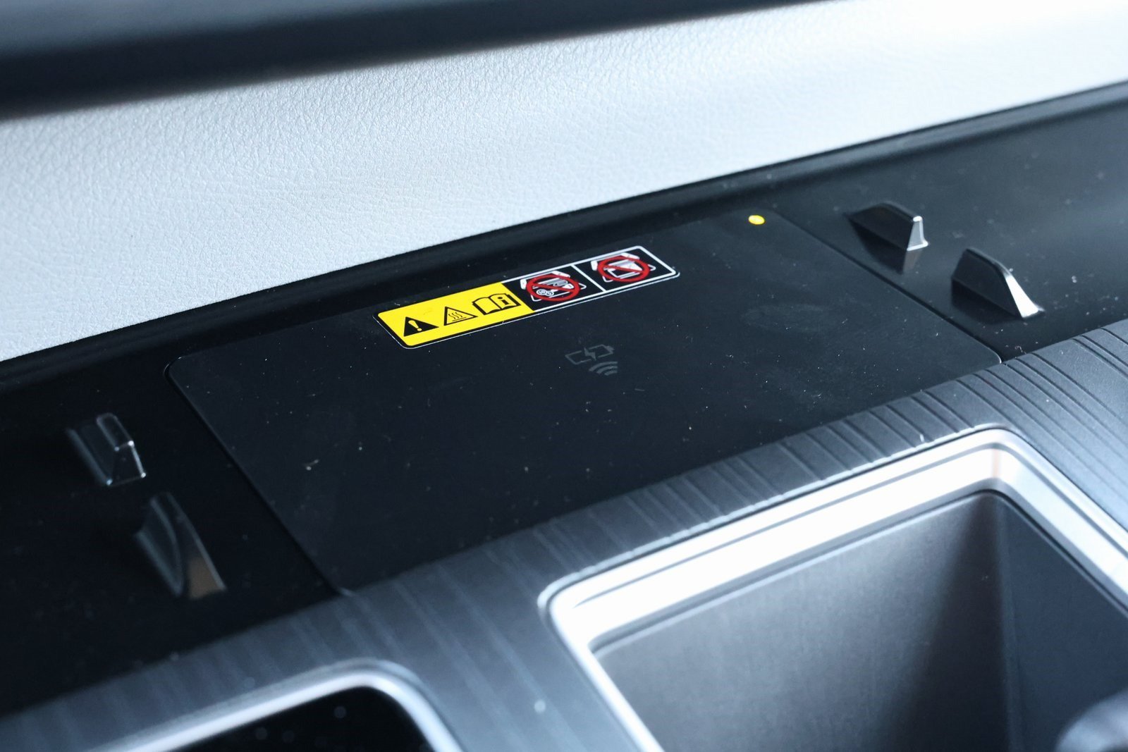 New 2026 Toyota Sienna XLE FWD image 5
