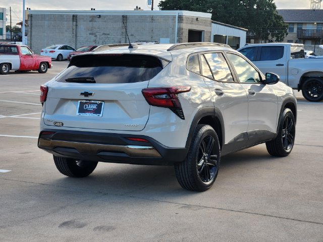 Used 2026 Chevrolet Trax ACTIV FWD image 13
