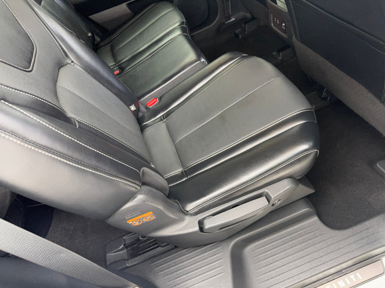 Used 2023 INFINITI QX60 Sensory w/ Vision Package FWD image 46