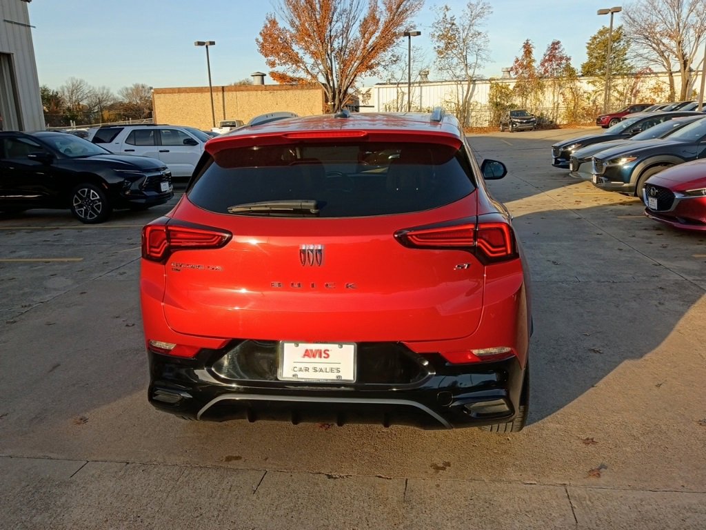 Used 2024 Buick Encore GX Sport Touring image 9