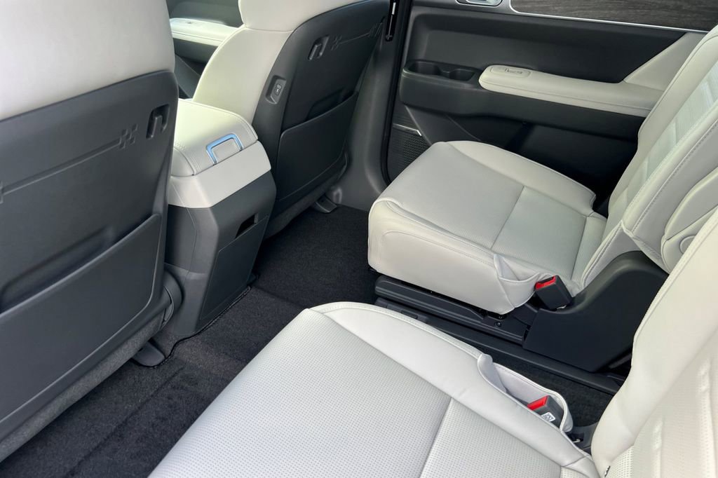 New 2026 Hyundai Santa Fe Calligraphy image 10