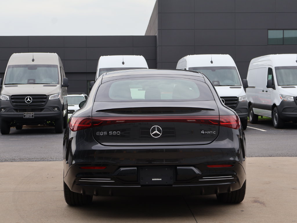 Certified 2024 Mercedes-Benz EQS 580 4MATIC Sedan image 6