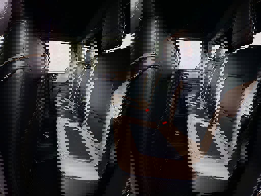 Used 2024 Ford Bronco Wildtrak image 13