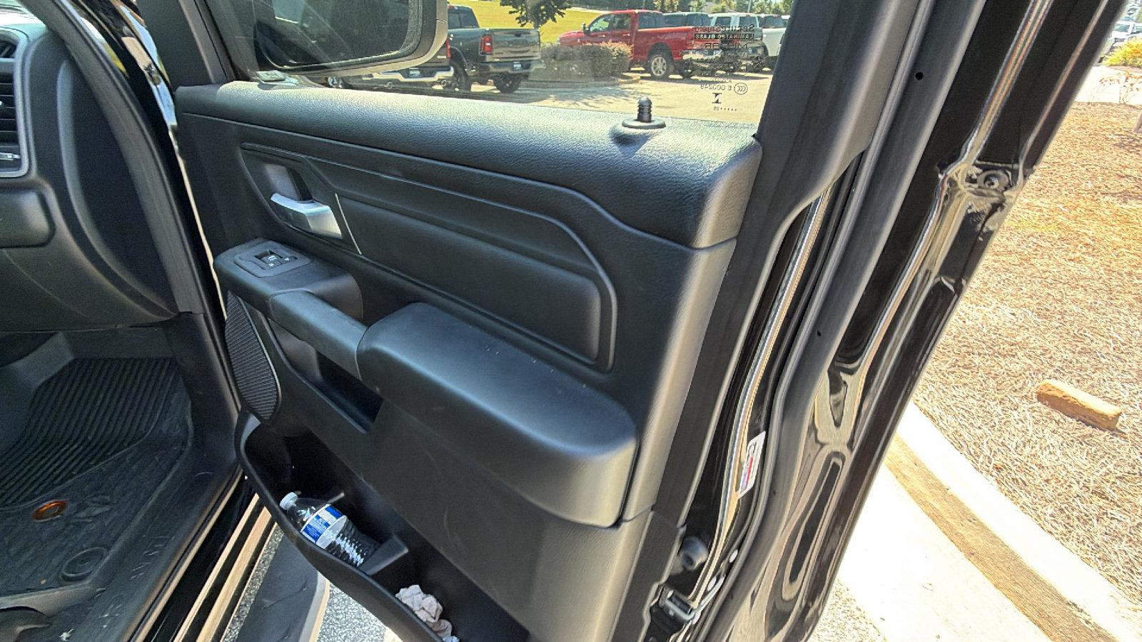 Used 2025 RAM 1500 Warlock AWD/4WD image 18