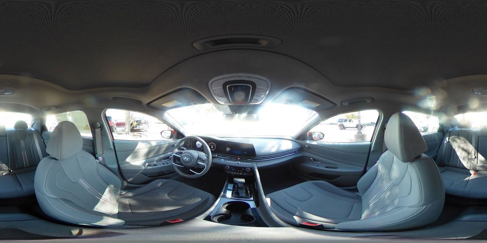 Used 2025 Hyundai Elantra SEL image 44