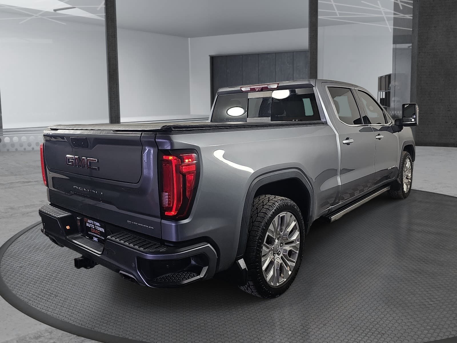 Used 2020 GMC Sierra 1500 Denali w/ Denali Ultimate Package AWD/4WD image 5