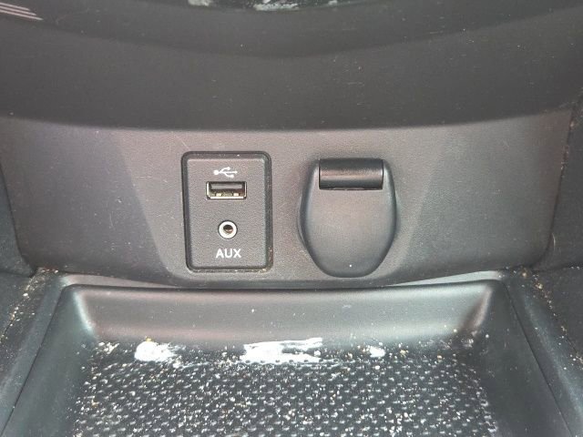 Used 2014 Nissan Rogue S image 32