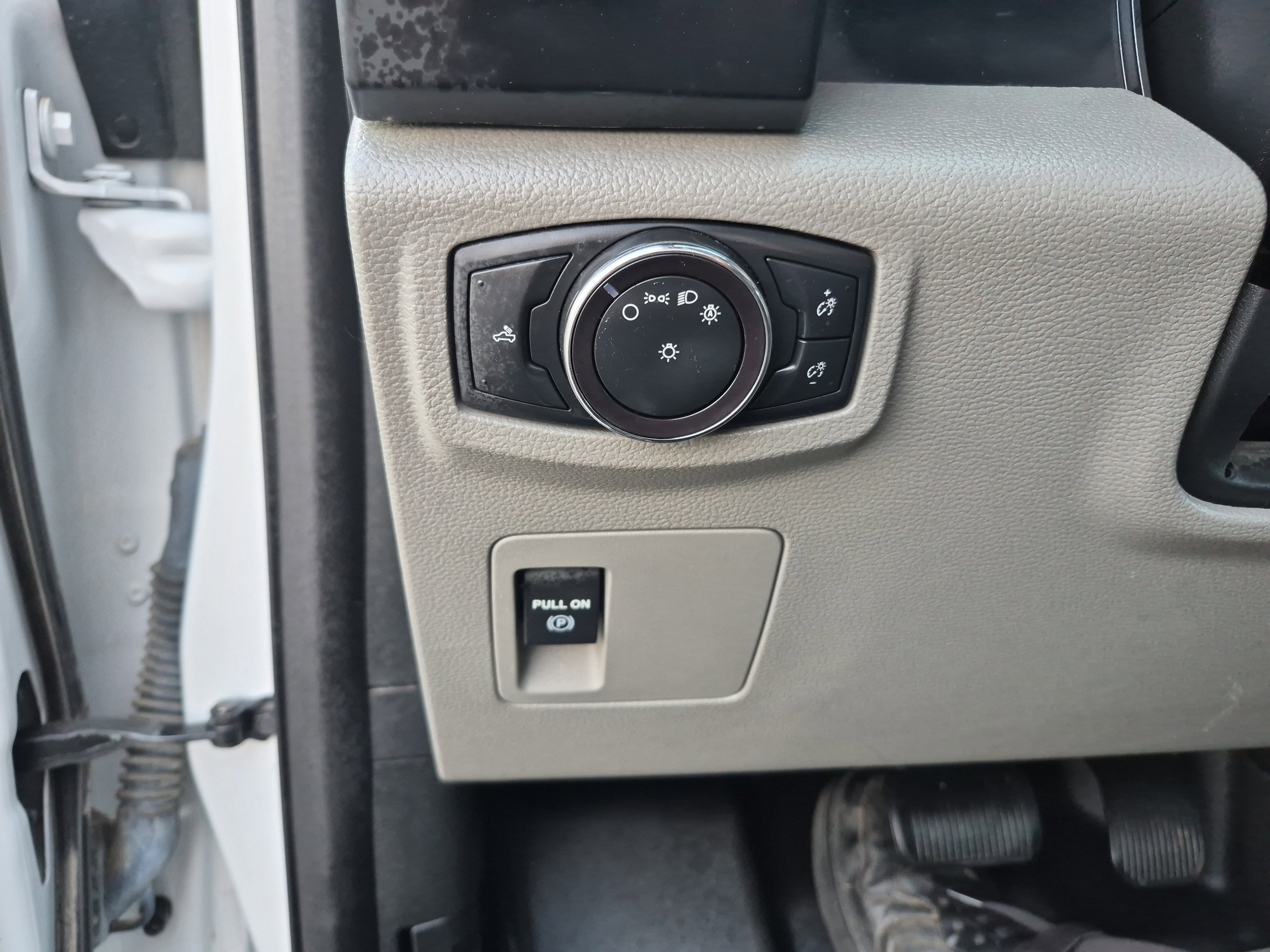 Used 2018 Ford F150 XL w/ Equipment Group 101A Mid image 15