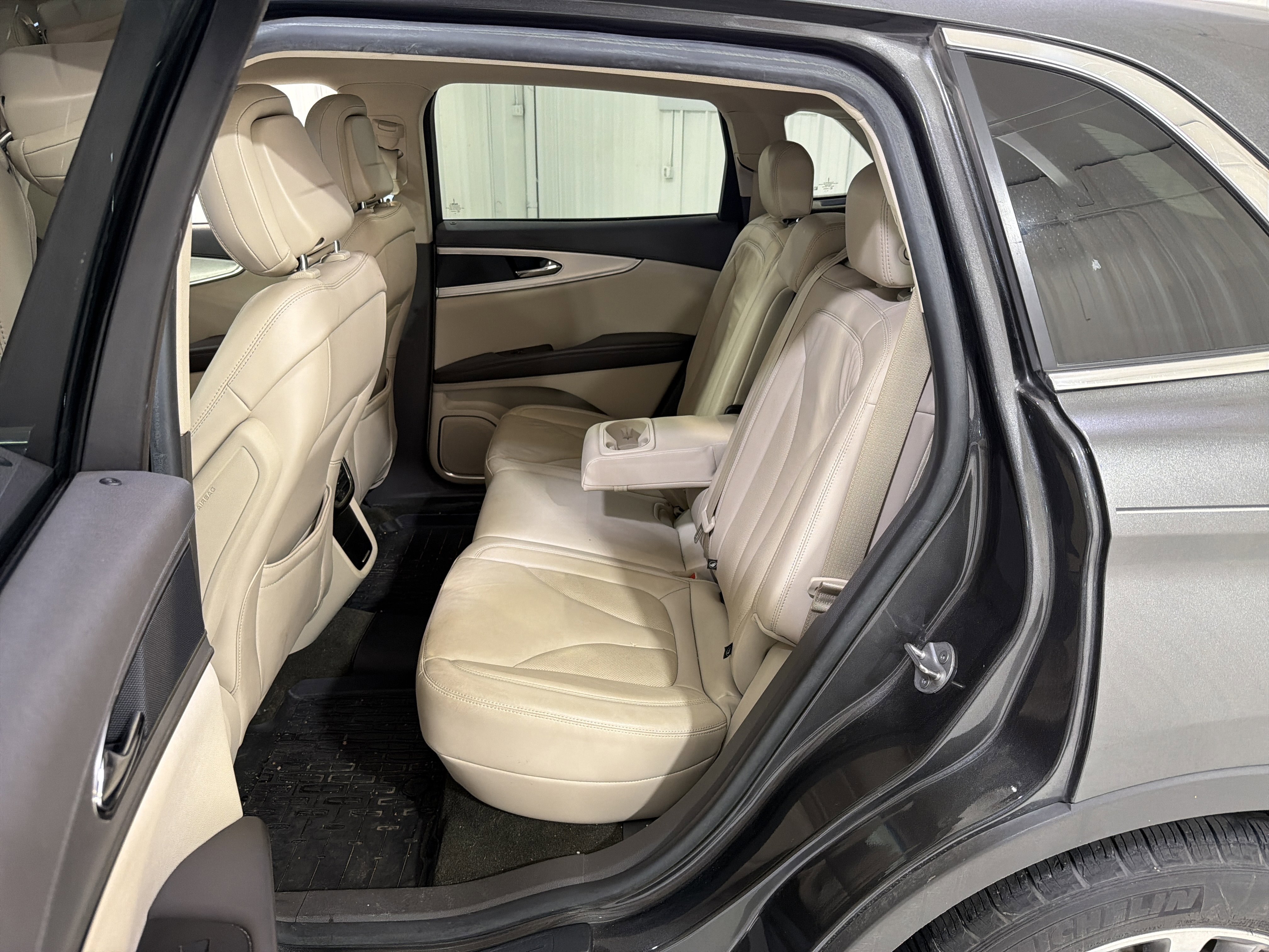 Used 2020 Lincoln Nautilus FWD w/ Equipment Group 101A image 11