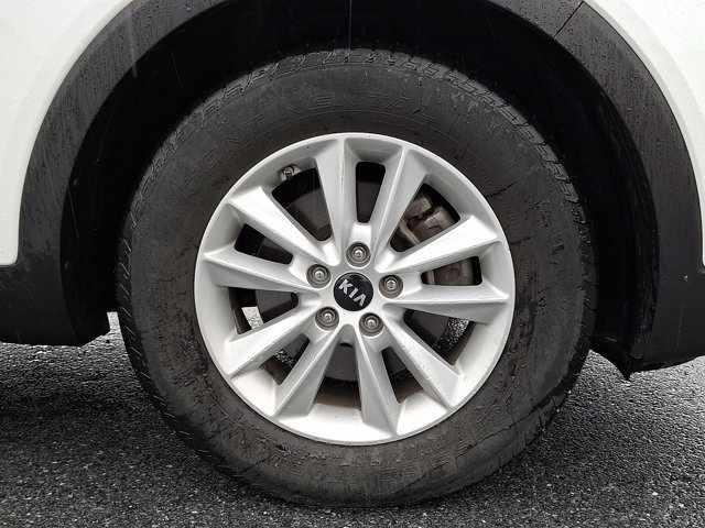 Used 2019 Kia Sorento AWD V6 image 8