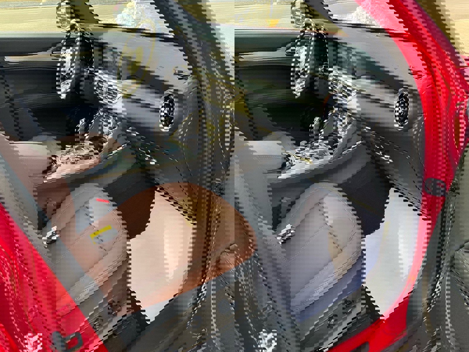 Used 2024 Alfa Romeo Stelvio Ti image 23