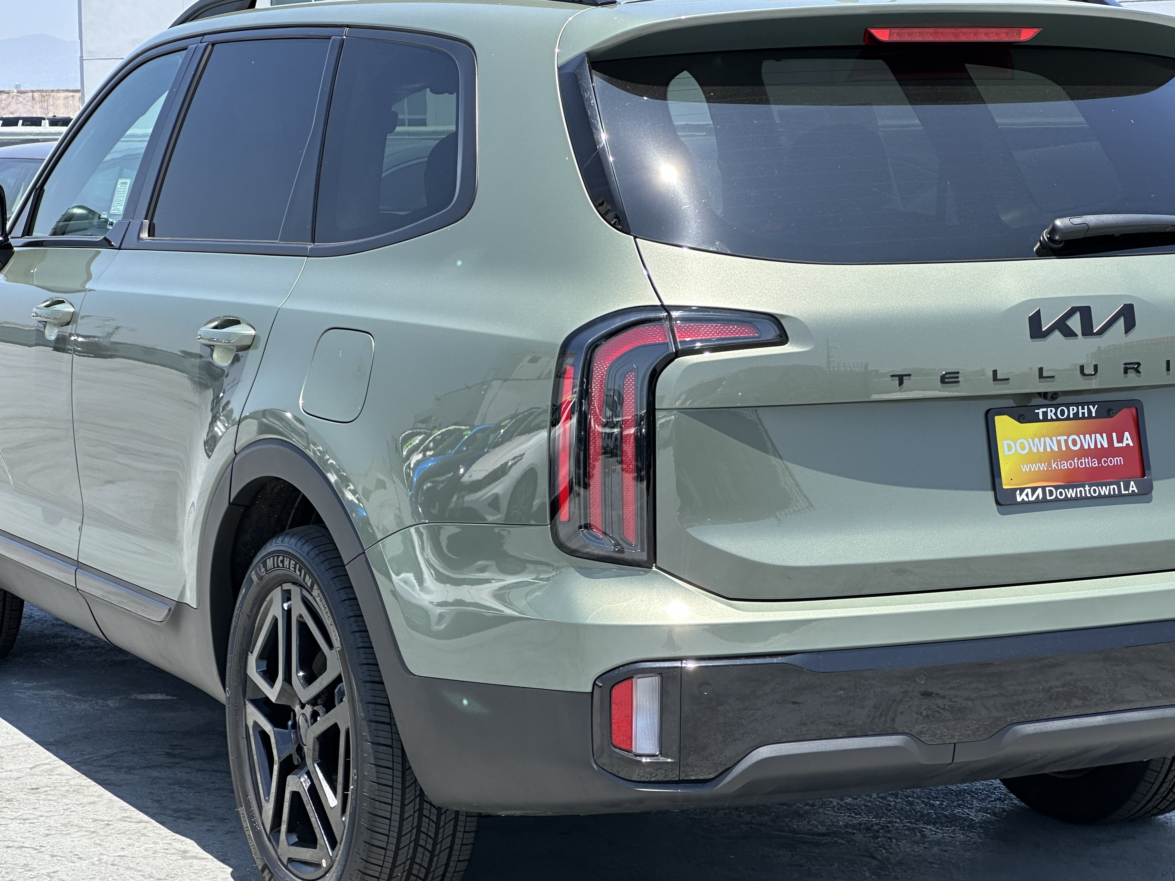 Certified 2025 Kia Telluride SX X-Line AWD/4WD image 5