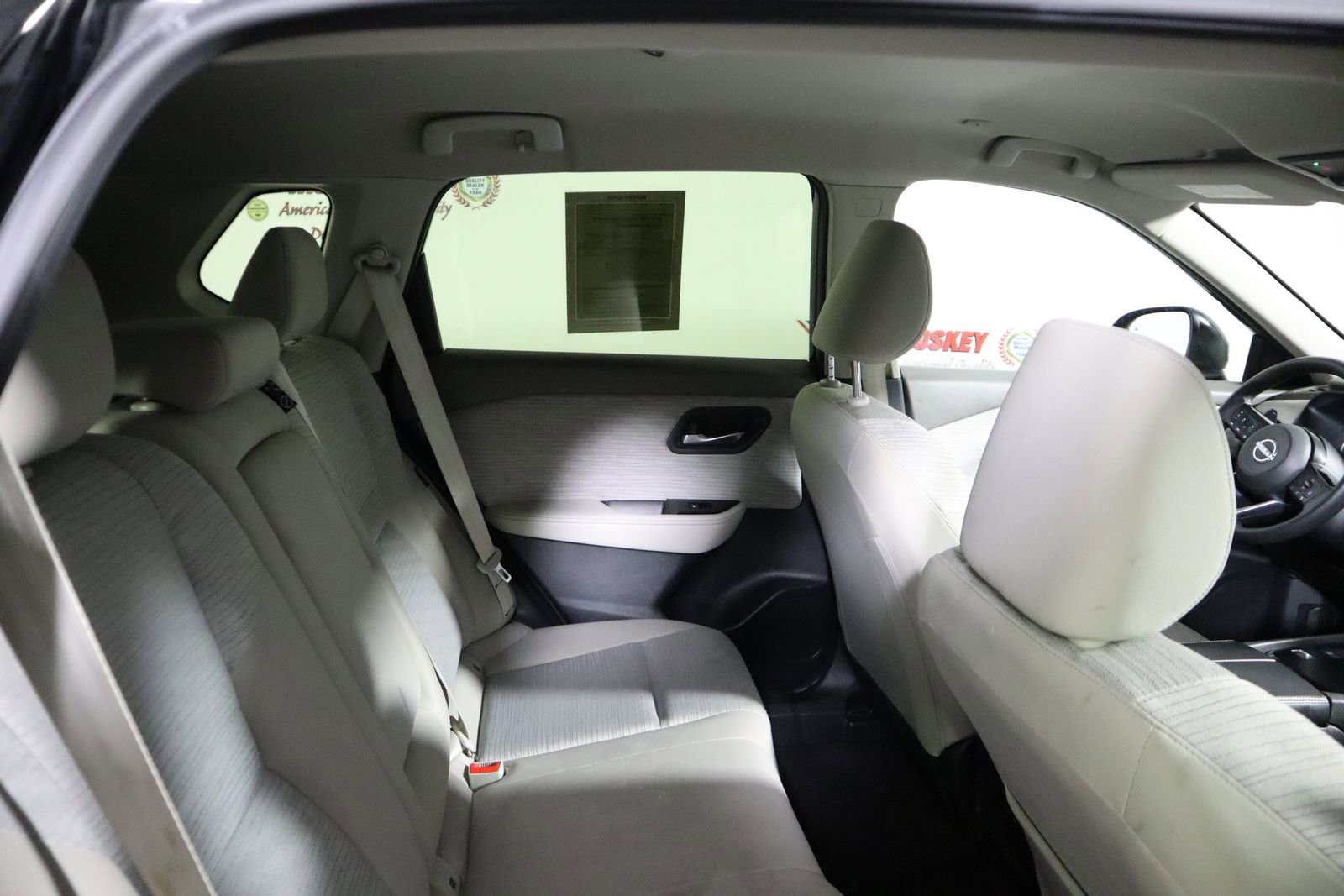 Used 2023 Nissan Rogue SV FWD image 39