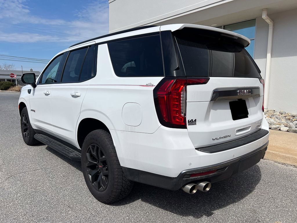 Used 2022 GMC Yukon AT4 image 3