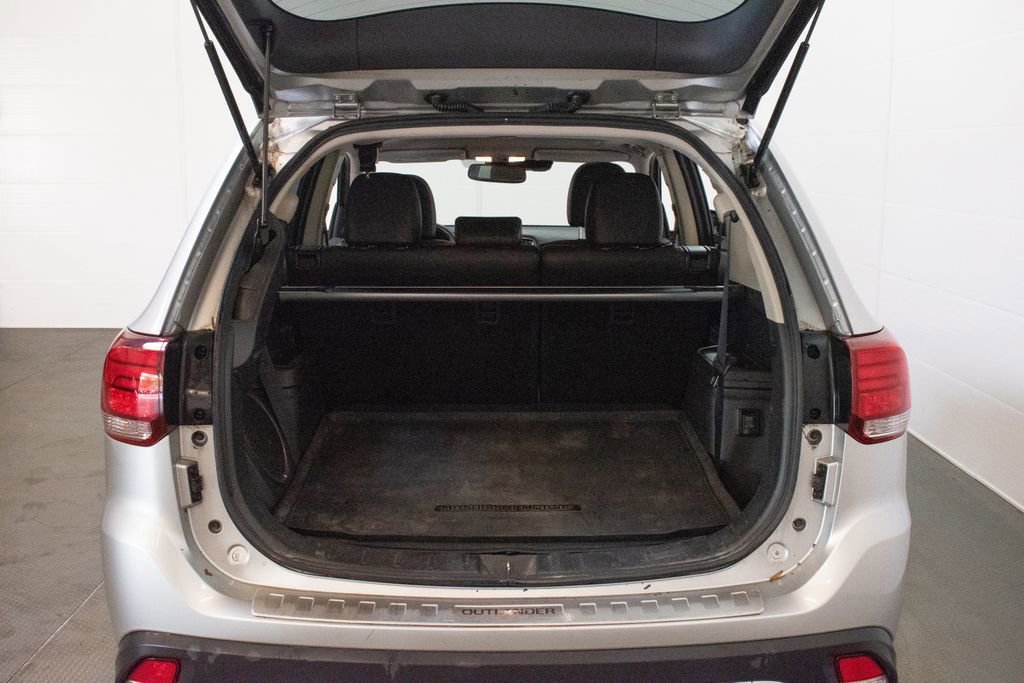 Used 2019 Mitsubishi Outlander AWD image 25