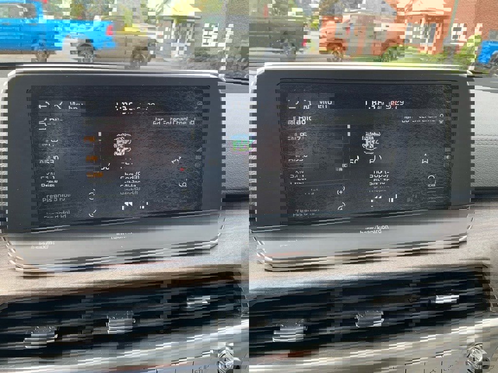 Used 2020 Kia Telluride SX w/ SX Prestige Package image 8