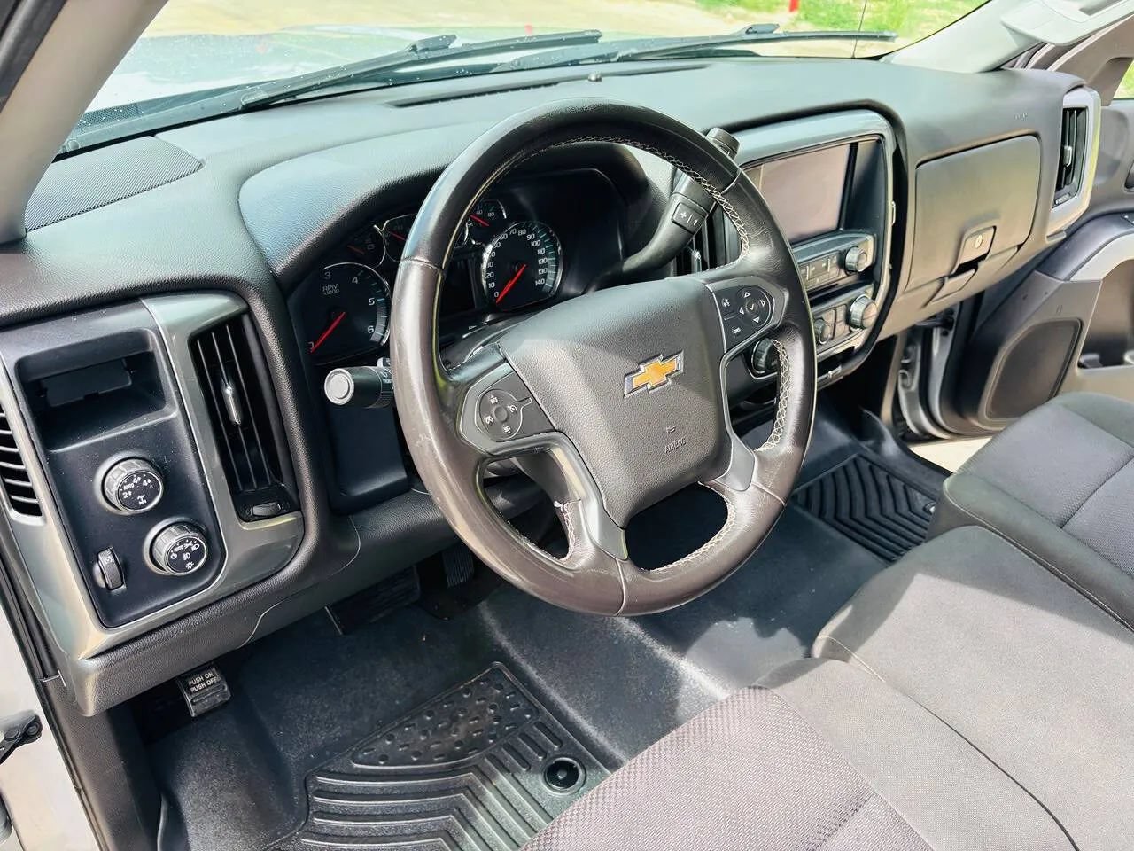 Used 2015 Chevrolet Silverado 1500 LT w/ All Star Edition AWD/4WD image 20